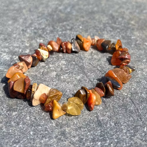 Orange fotlänk med chip stenar