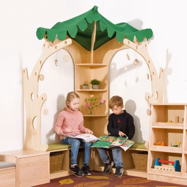 Läshörna Library Tree House