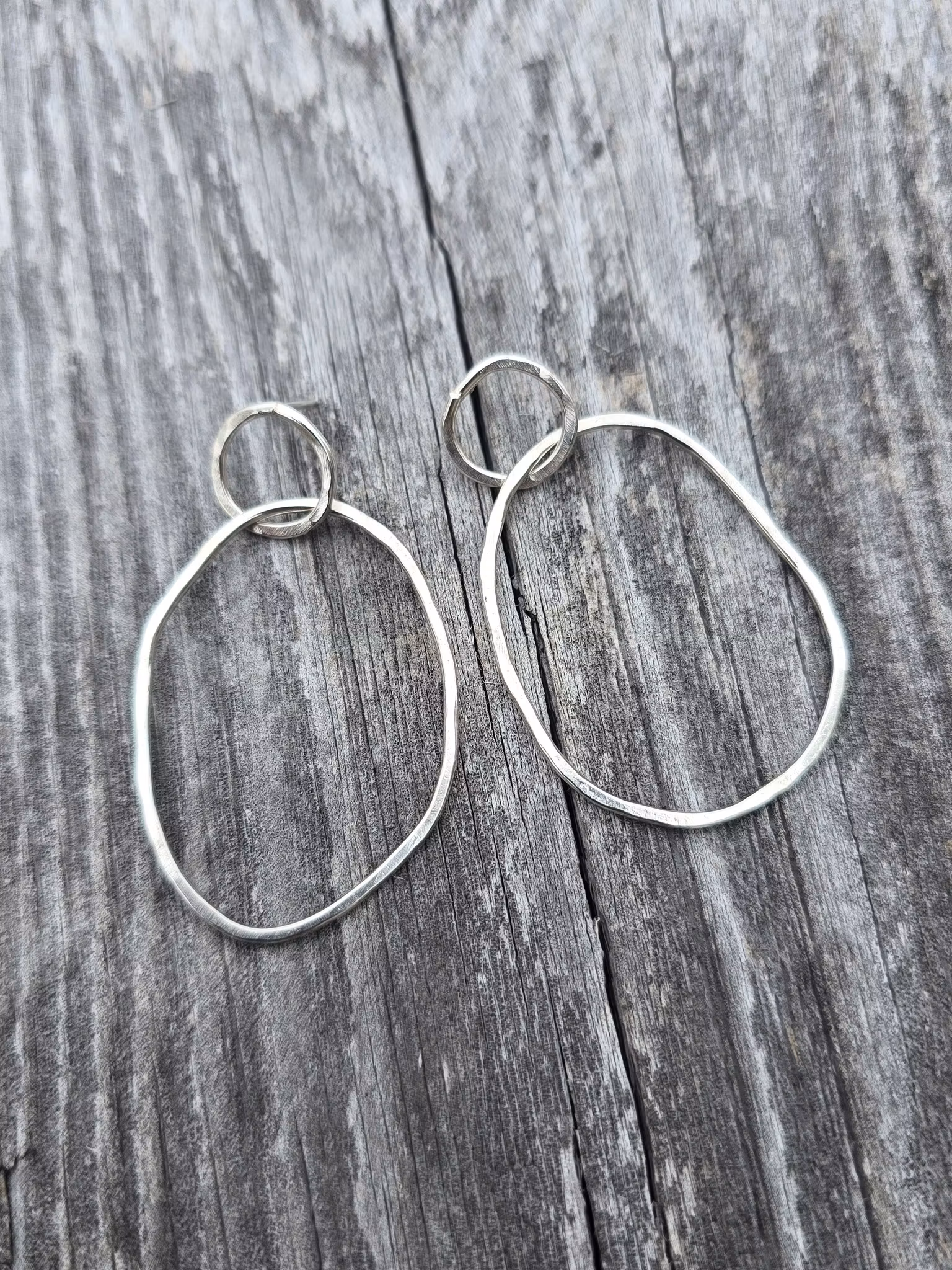 Oval
