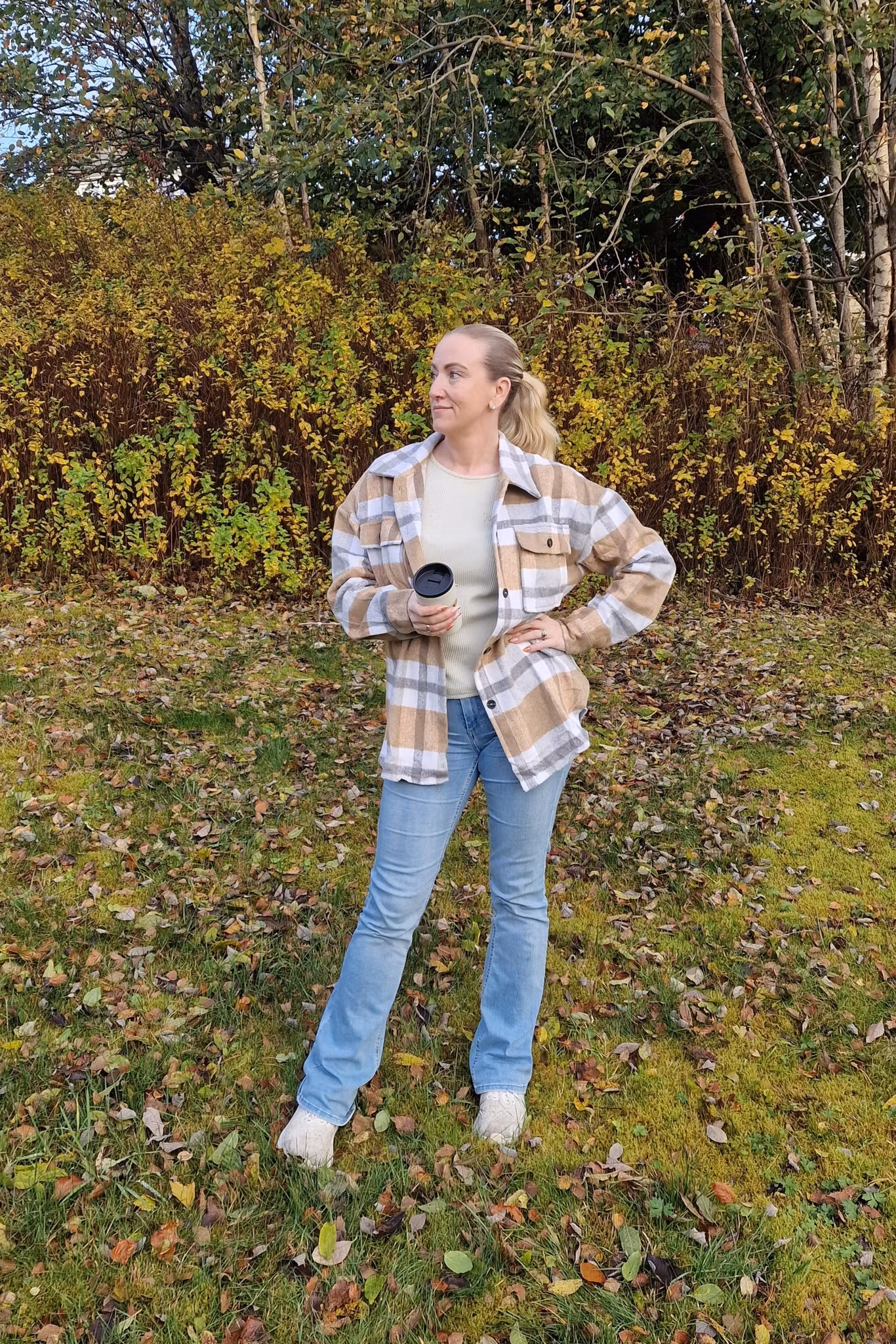 Beige-rutet skjorte jakke