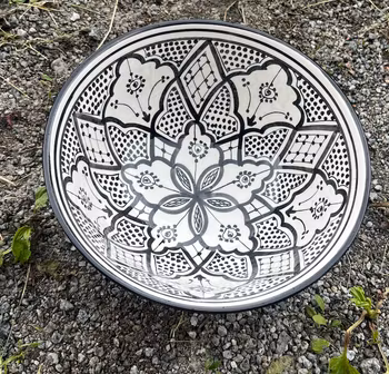 Svart trad mönster