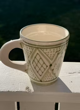 Mugg med öra ljusgrön 11 cm