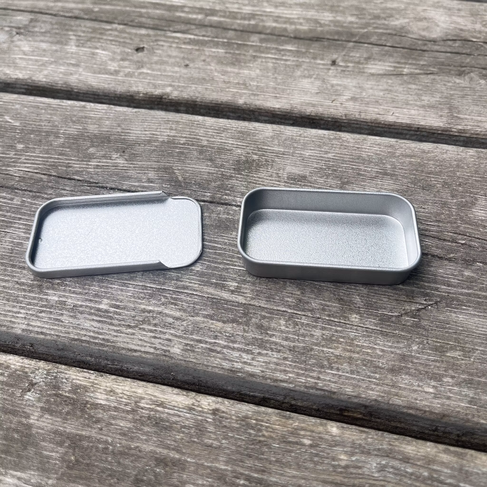 Behållare Ståldosa med skjutlock