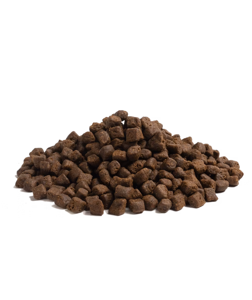 Essential Foods, The Beginning, Foder för valpar av små raser upp till 15 kg som vuxen. Foderkulorna är ca 6 mm stora.