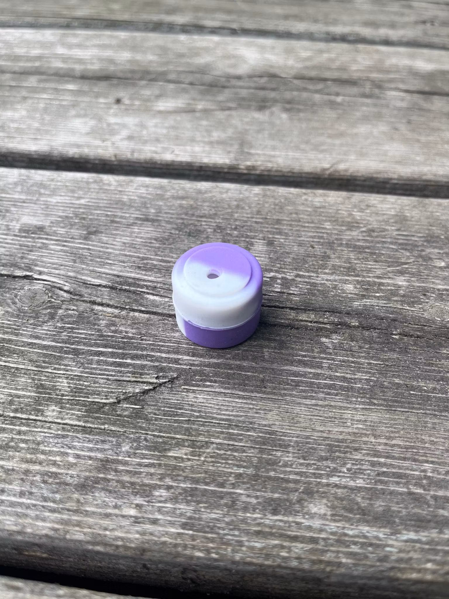 Färgglada silikondosor