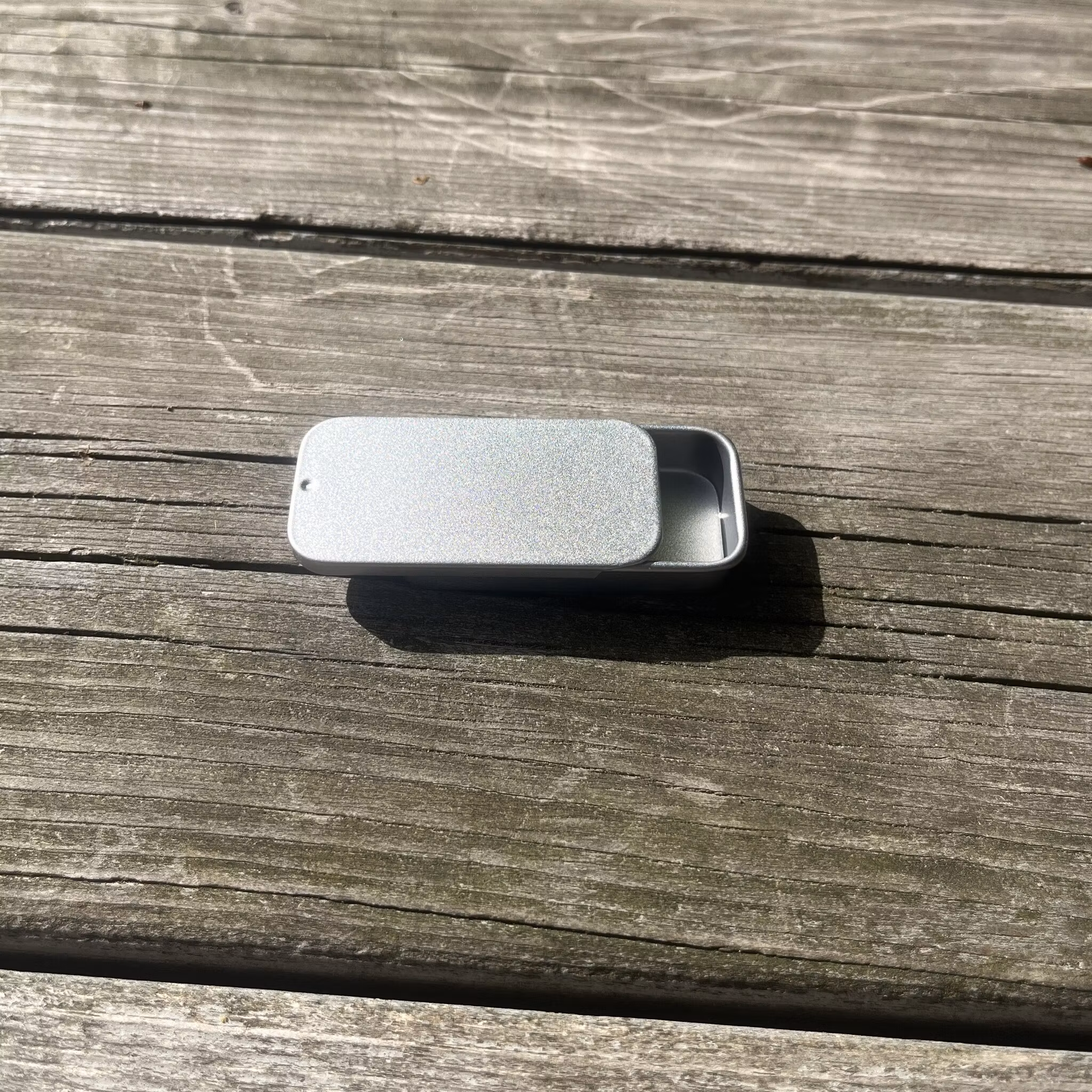 Behållare Ståldosa med skjutlock