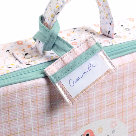 Djeco- Pomea Suitcase - Baby Care/ docktillbehör