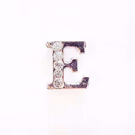 Busy Lizzie LETTER/ Bokstav- E RHINESTONES A 8 MM