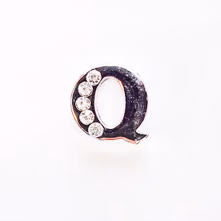 Busy Lizzie LETTER/ Bokstav- Q RHINESTONES A 8 MM