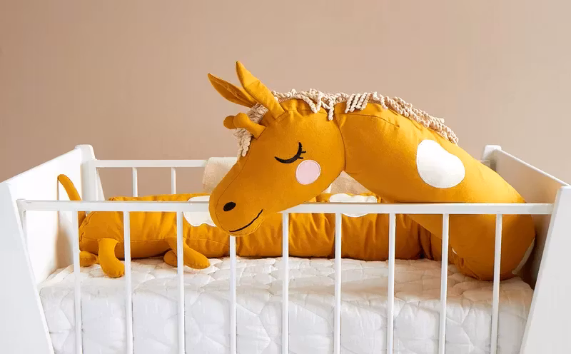 roommate- Long Giraffe/ sovorm