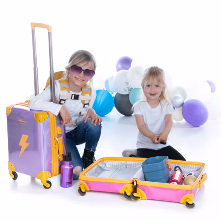 Suitcase Purple Lightning/ resväska med hjul.