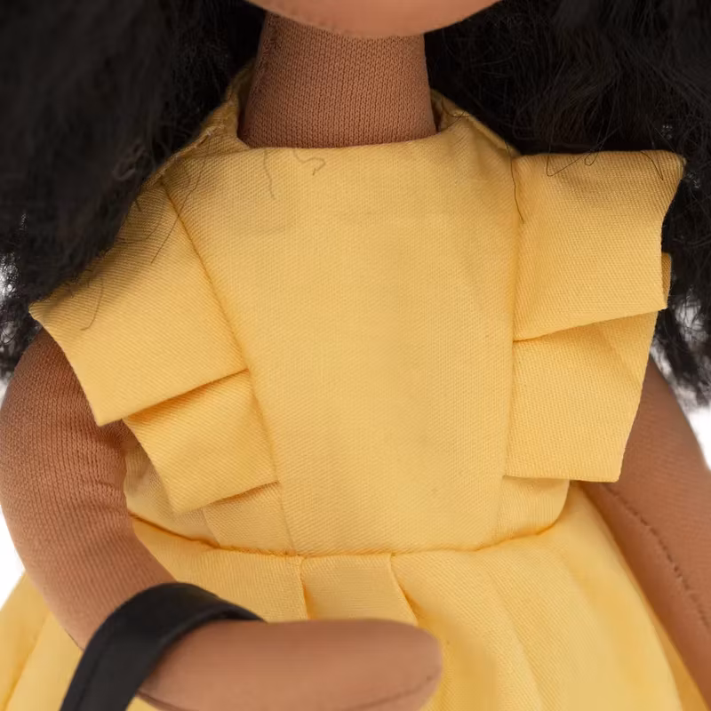Orange Toys- Tina in a Yellow Dress/ docka..
