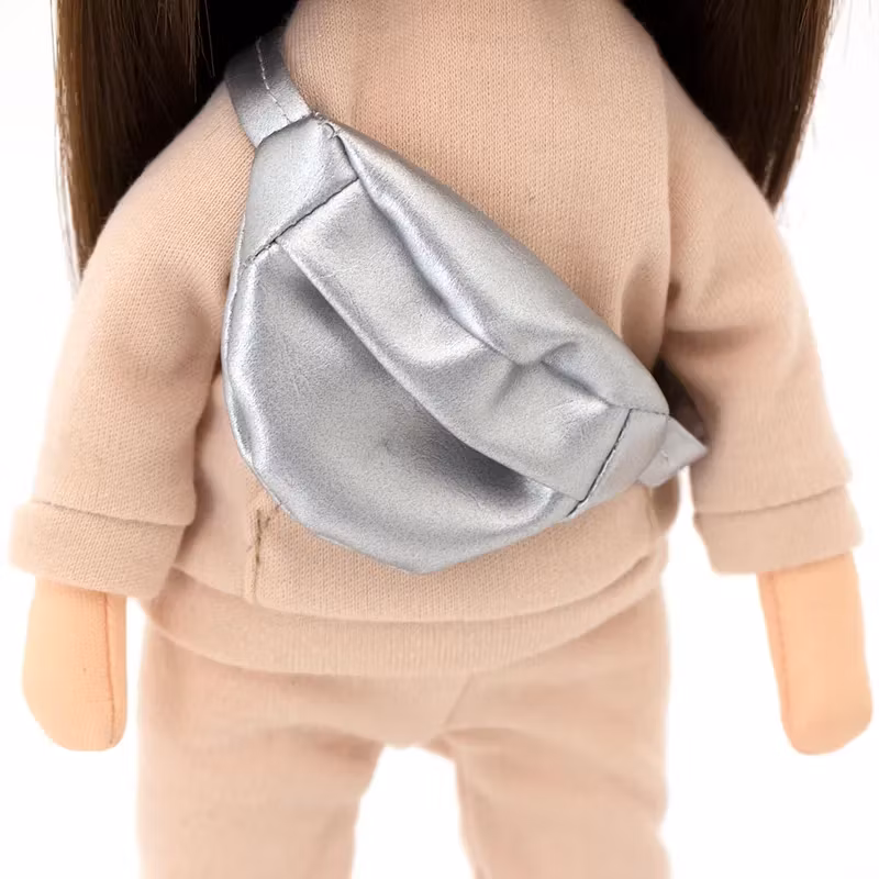 Orange Toys- Sophie in a Beige Tracksuit/ docka..