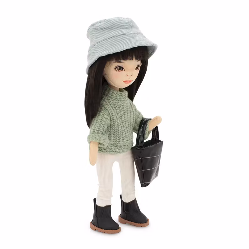 Orange Toys- Lilu in a Green Sweater/ docka..