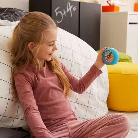 Trendhaus- ABC CHAMPIONS Learning alarm clock with light function/ alarmklocka med ljus.