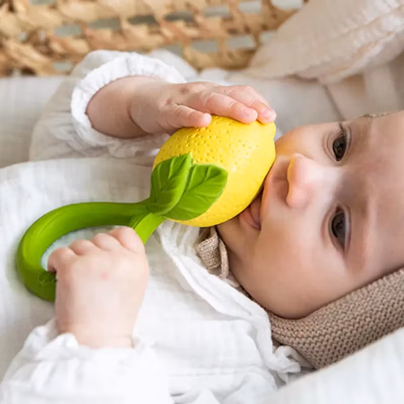 OLI & CAROL- Lemon Rattle Toy