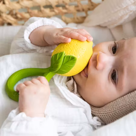 OLI & CAROL- Lemon Rattle Toy