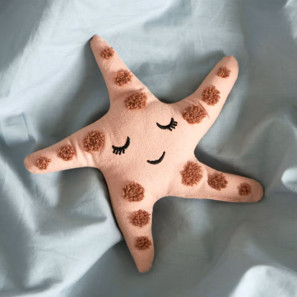 Roommate- STAR FISH RATTLE/ skallra