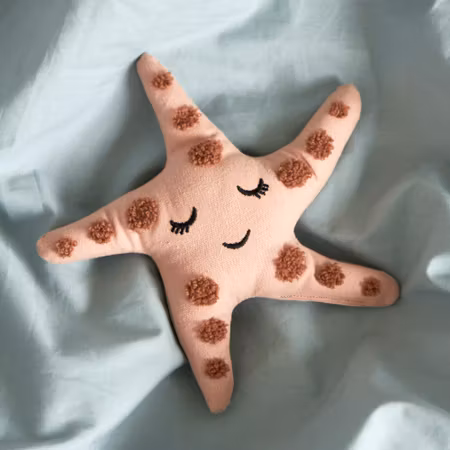 Roommate- STAR FISH RATTLE/ skallra