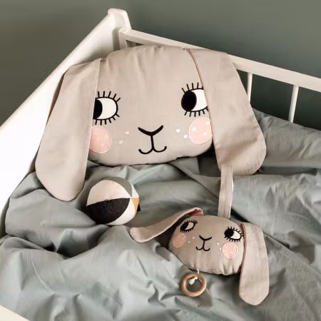Roommate- Bunny Cushion/ kudde