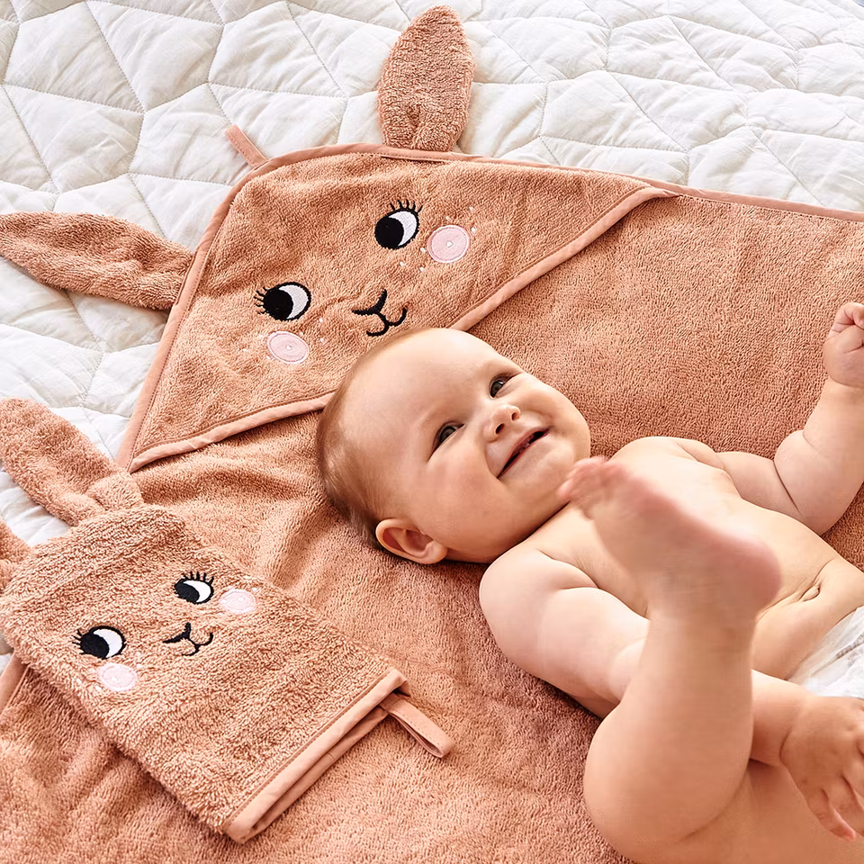Roommate- Hooded Towel - BUNNY, rose