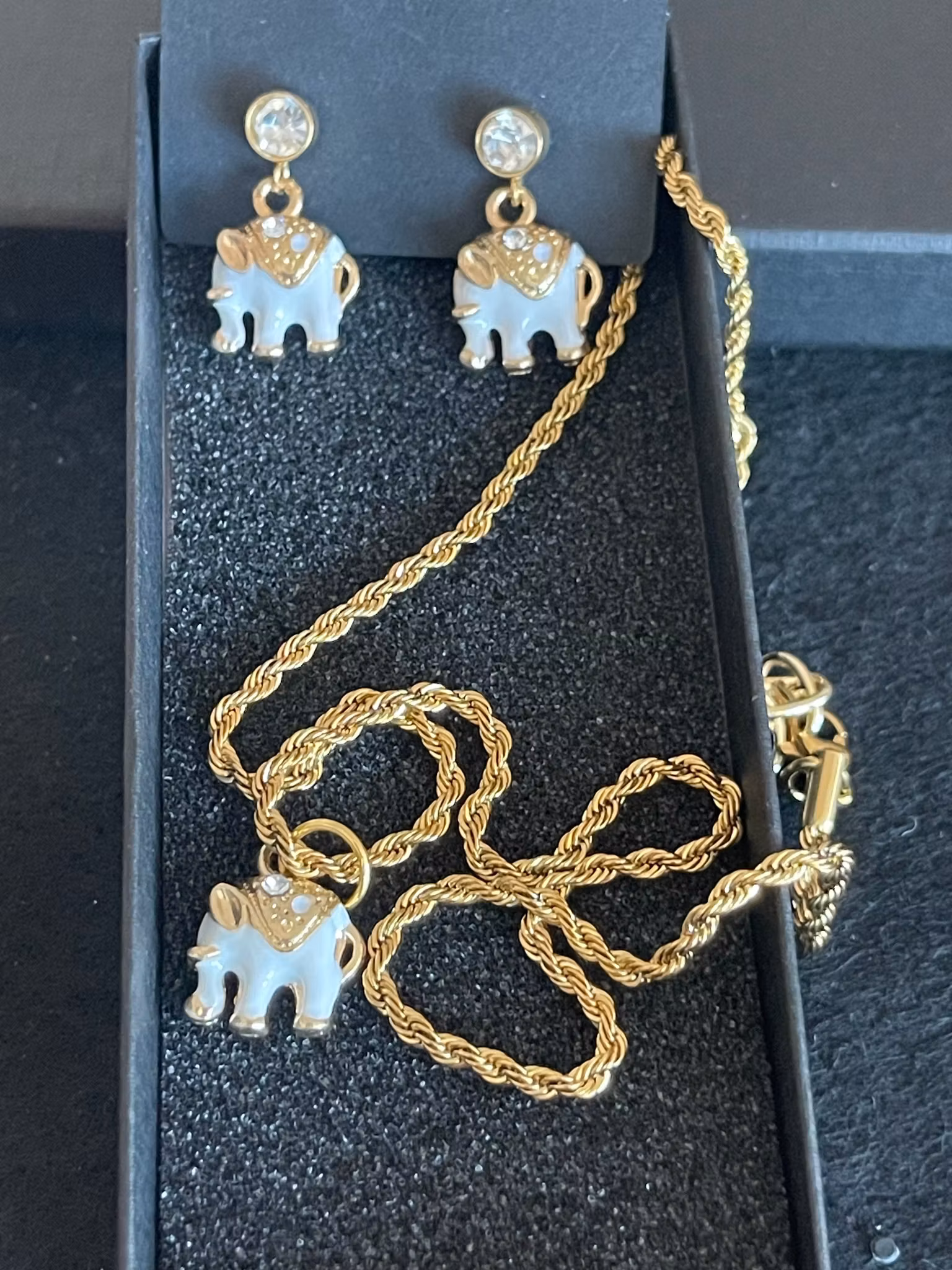 Smykkesett 🐘