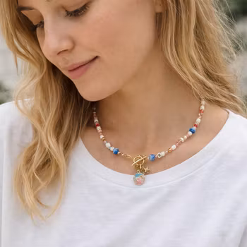 Perlekjede med anheng