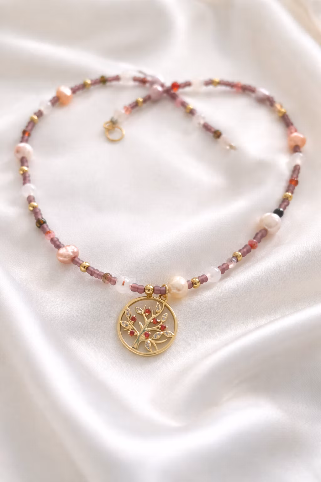 Perlekjede med anheng