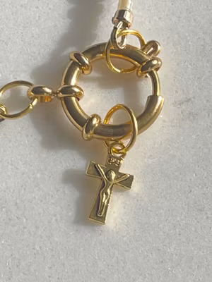 Perlekjede med anheng