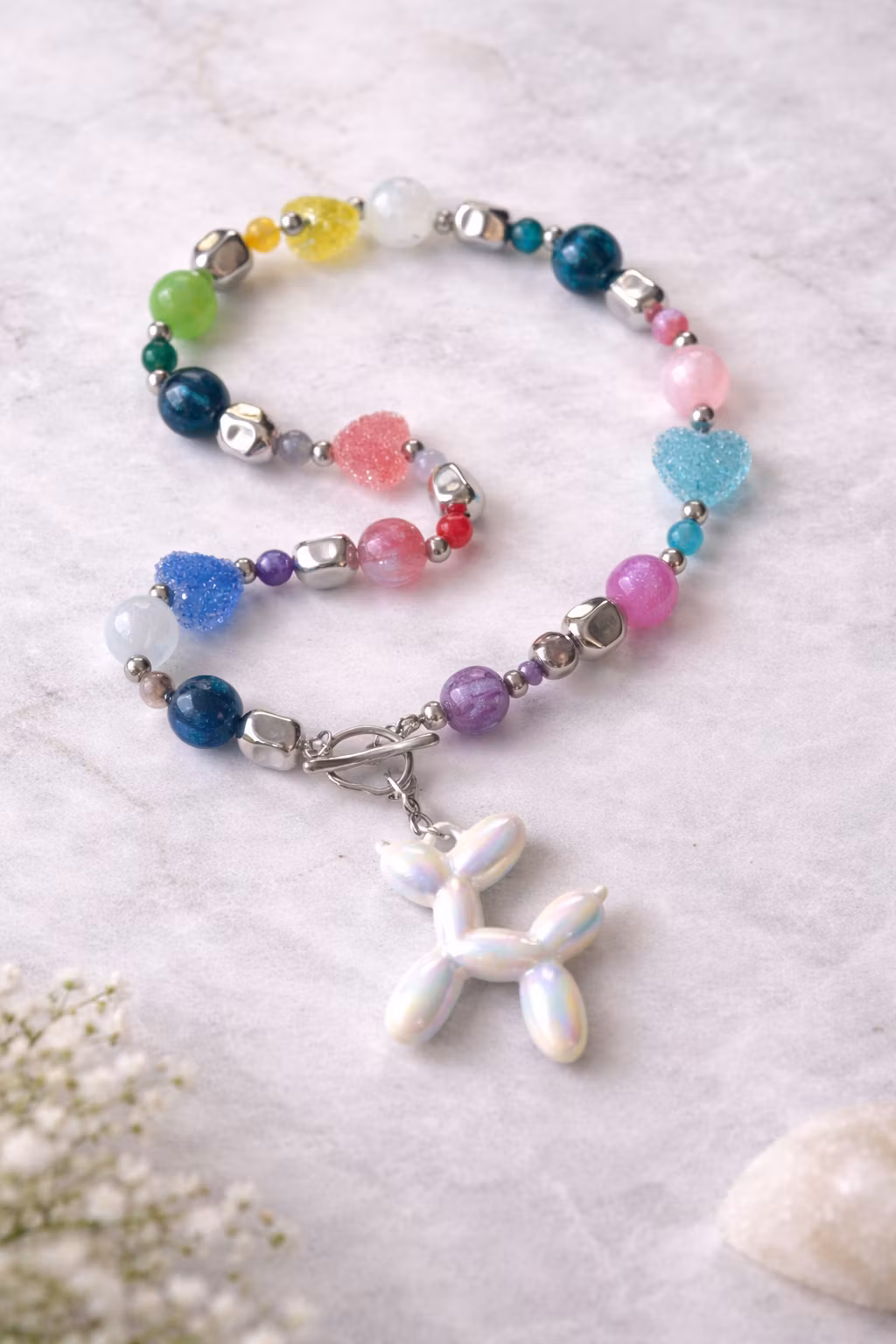 Smykke med ballonghund