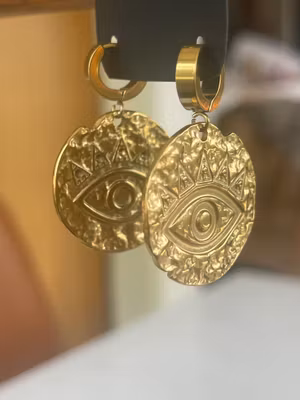 ✨ Ørepynt med chunky hoops & evil eye-amuletter