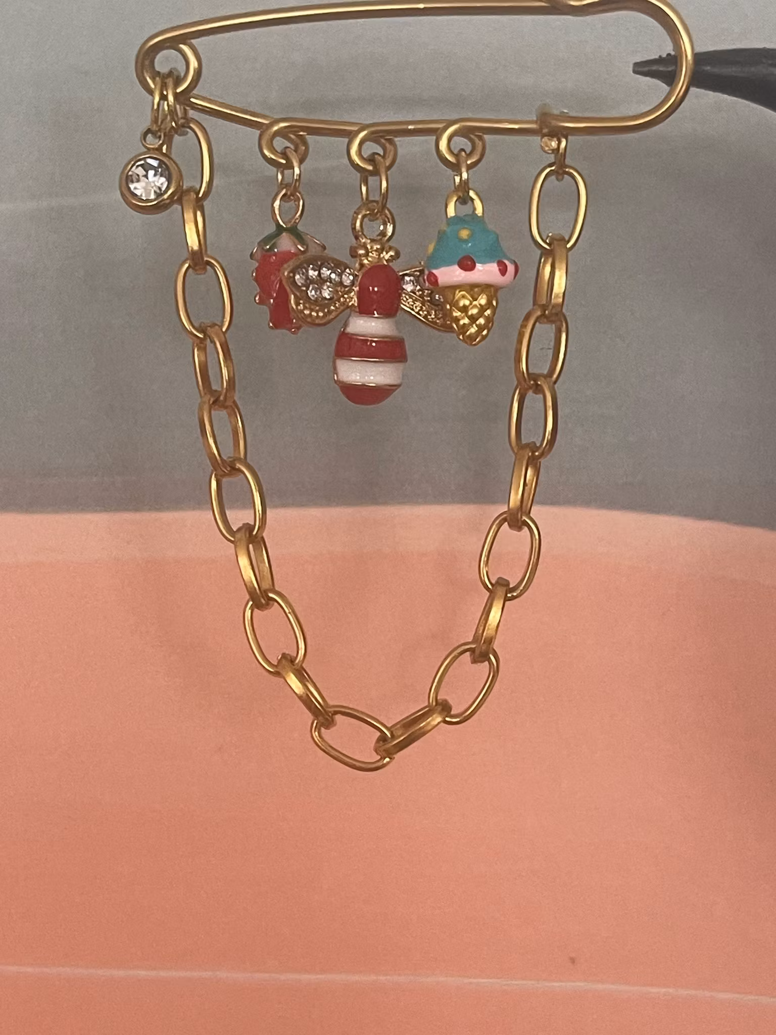 ✨ Snålnåla Couture – sommernål med lekne detaljer