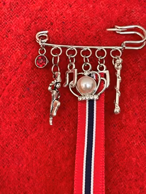 🇳🇴 17. mai-nål for drilljenter & drillgutter (og alle som elsker 17.mai)