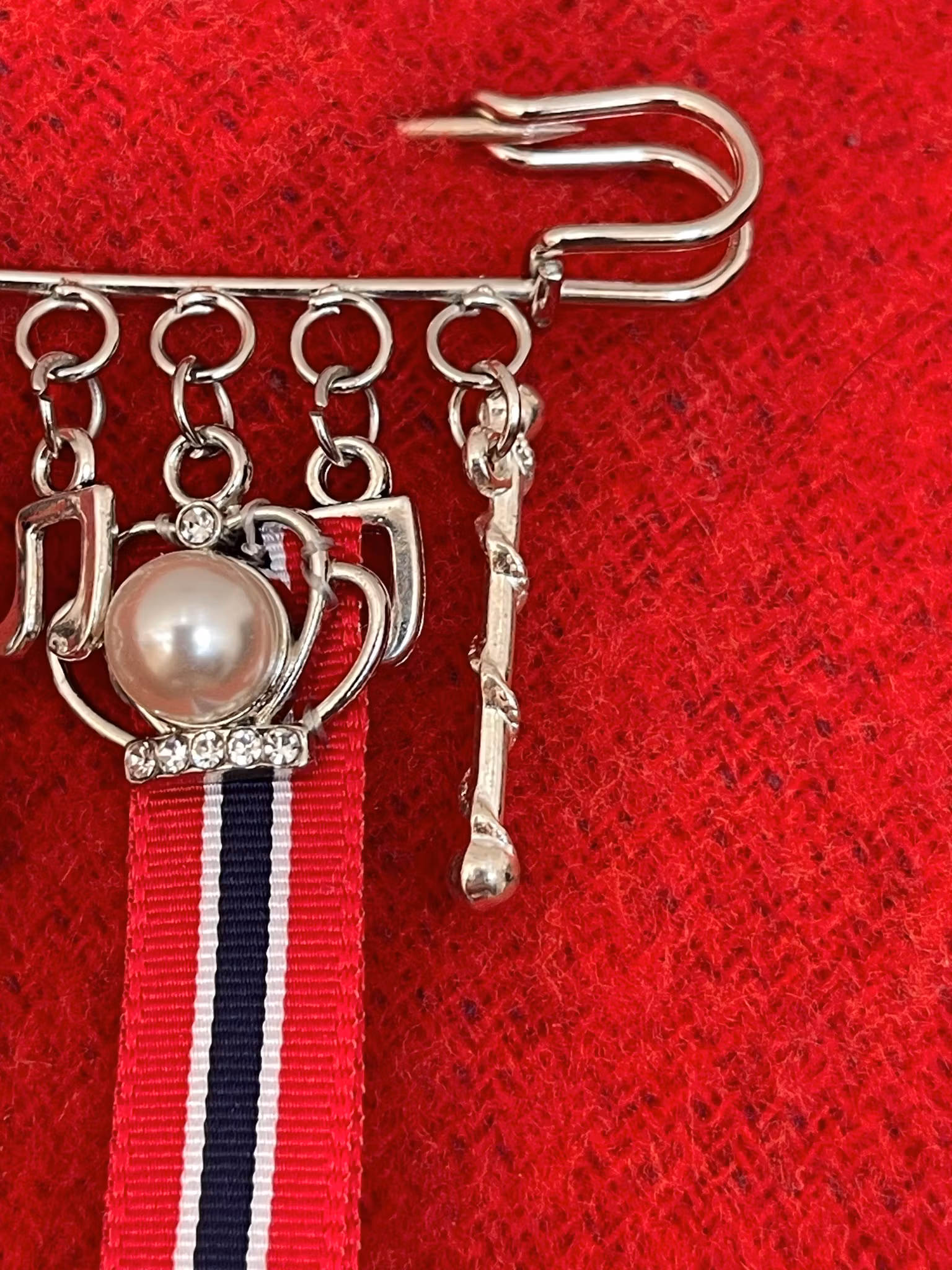 🇳🇴 17. mai-nål for drilljenter & drillgutter (og alle som elsker 17.mai)
