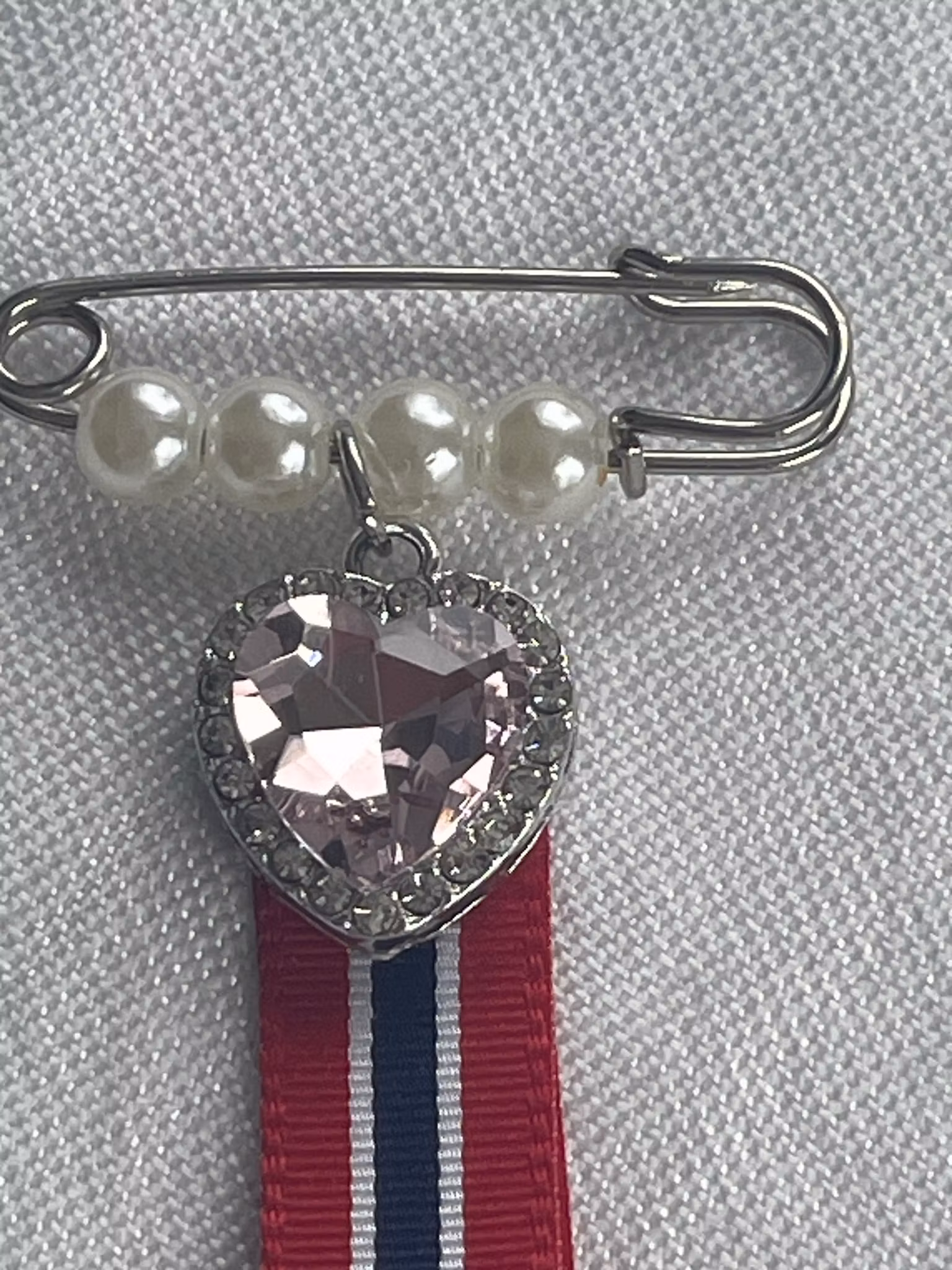 🇳🇴Prinsessenål med perler og rosa hjerte