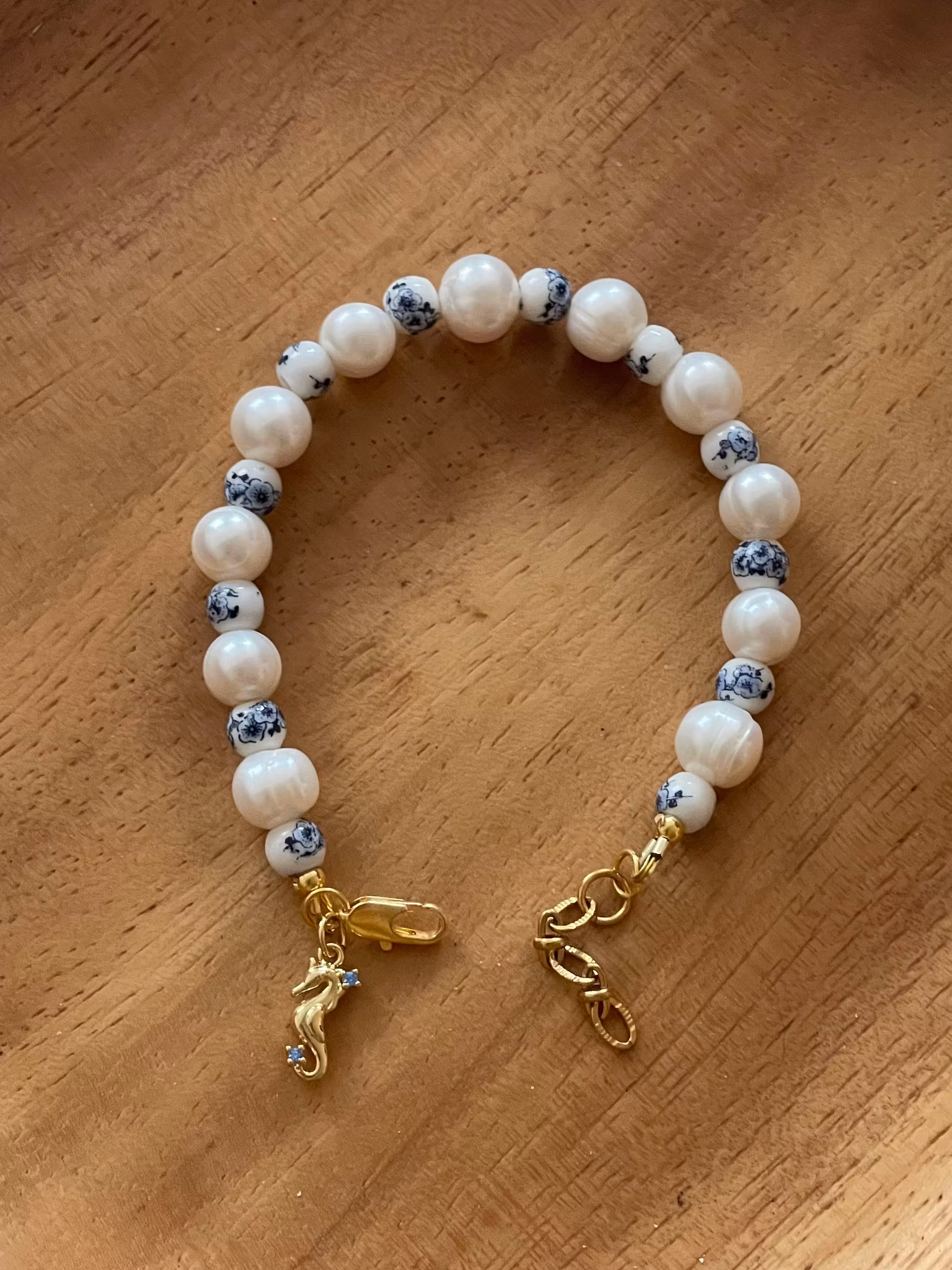 Armbånd med anheng