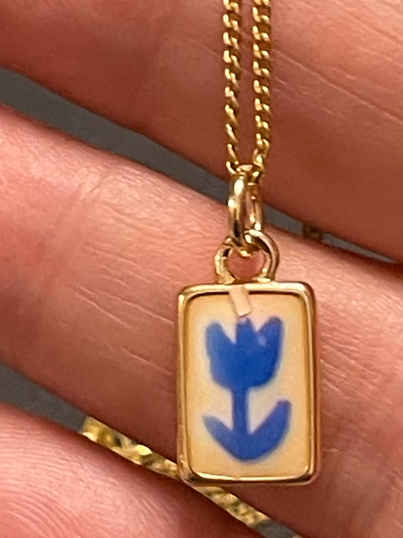 💙 En liten blå 🌷 tulipan