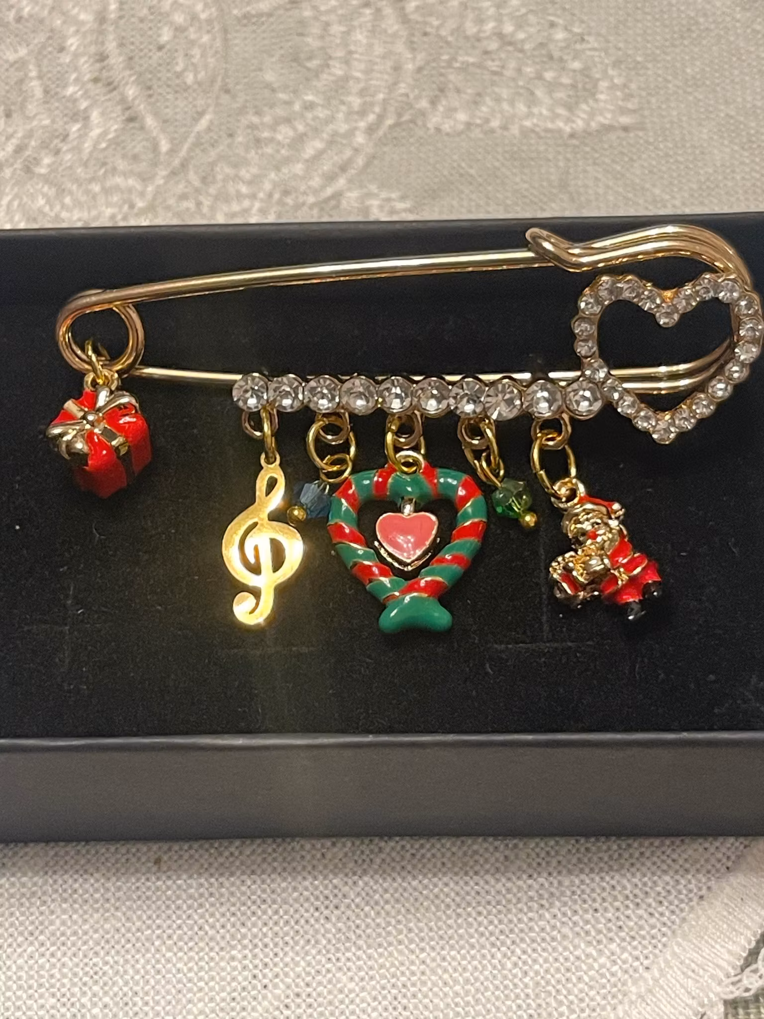 🎄 JULEGLEDE PÅ NÅL – med glitter, musikk og små overraskelser! ❤️