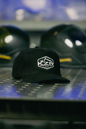 KZR LOGO SVART-VIT