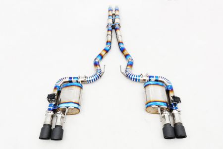 FORD MUSTANG 5,0L CATBACK AVGASRÖR MED SPJÄLL TITAN