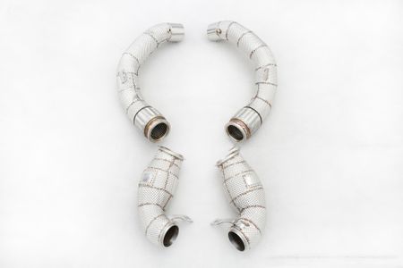 BMW M5 F90 DOWNPIPES MED VÄRMESKYDD VÄLJ MED ELLER UTAN KATTAR