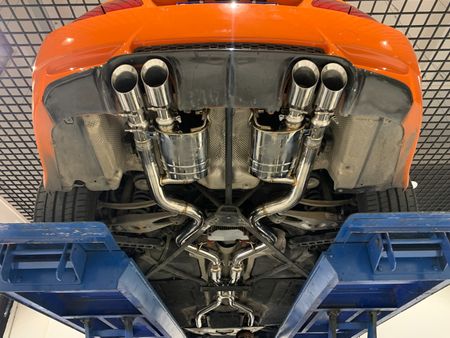 BMW M3 E93 CATBACK AVGASRÖR MED SPJÄLL