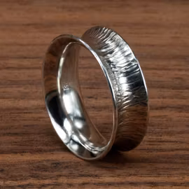Handsmidd konkav ring