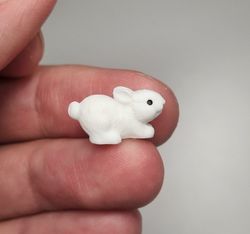 Söt liten kanin, miniatyr (1,7 cm lång)
