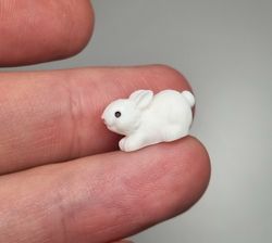 Söt liten kanin, miniatyr (1,7 cm lång)