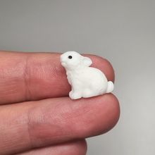 Söt liten kanin, miniatyr (1,4 cm hög)