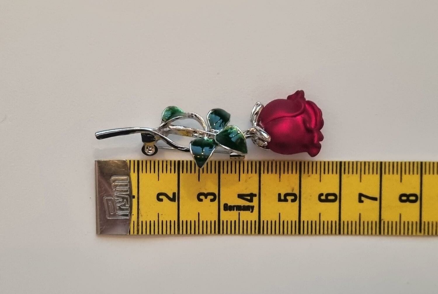 1 st detaljrik brosch hänge - Röd ros