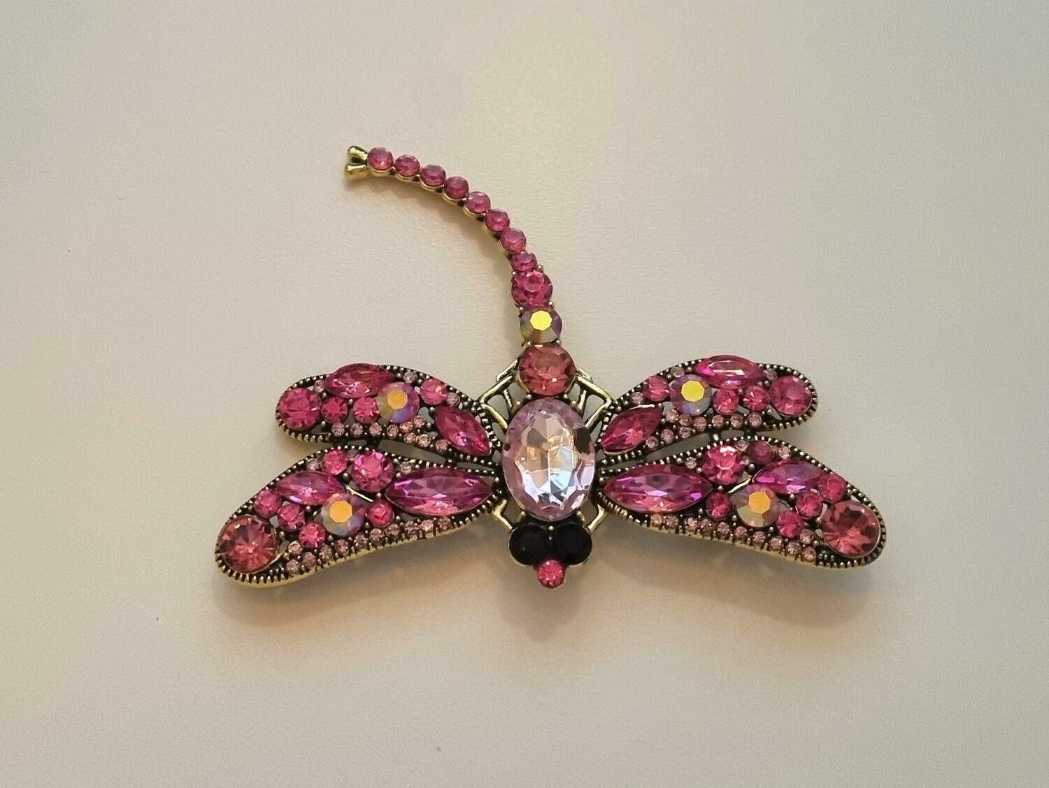 1 st stor detaljrik brosch hänge - Trollslända (rosa/cerise)