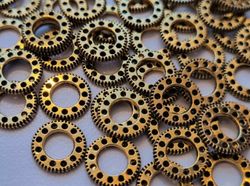 60 st kugghjul i steampunk, kuggar, gears minikugghjul (antikguldfärgade, 10 mm)