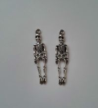 2 st Skelett, Skeleton. Berlocker / charms för smyckestillverkning